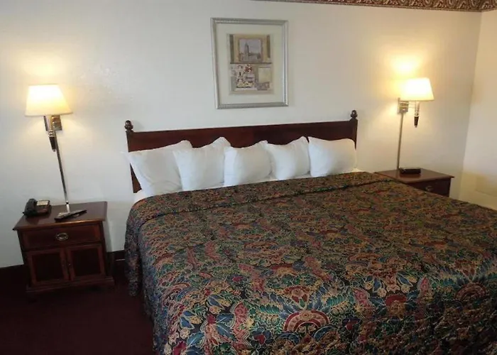 Days Hotel