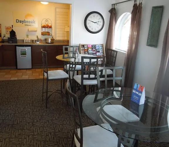 Hotel Days Riverton
